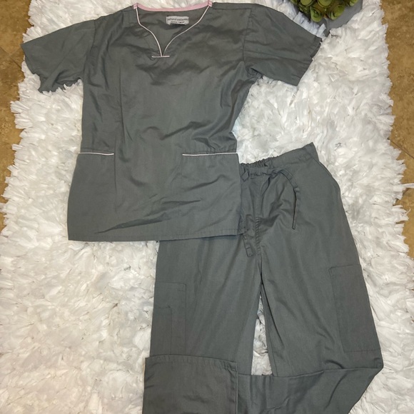 Medical Scrub Uniform Set | Grey | Size: X-Small - Picture 2 of 13